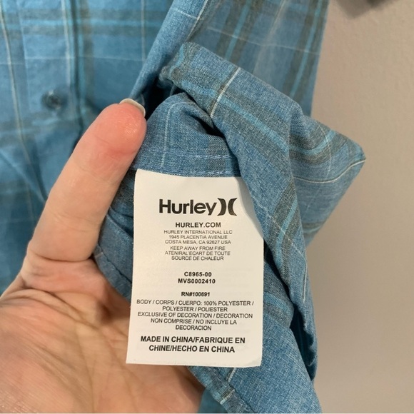 Hurley EUC blue and gray plaid dri-fit short‎ sleeve button down. Size L - Picture 7 of 10